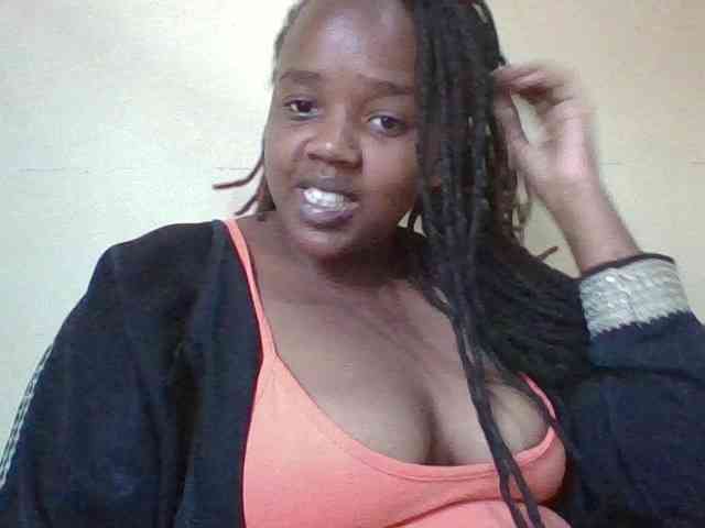 Sexymamasirra22 webcam