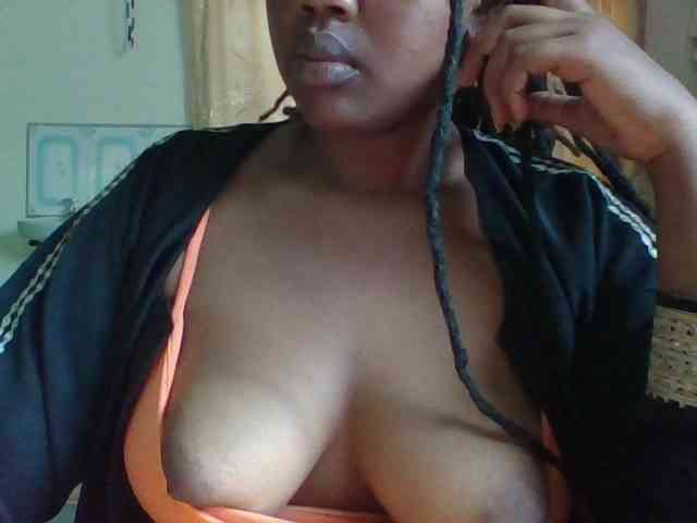 Modèle: Sexymamasirra22