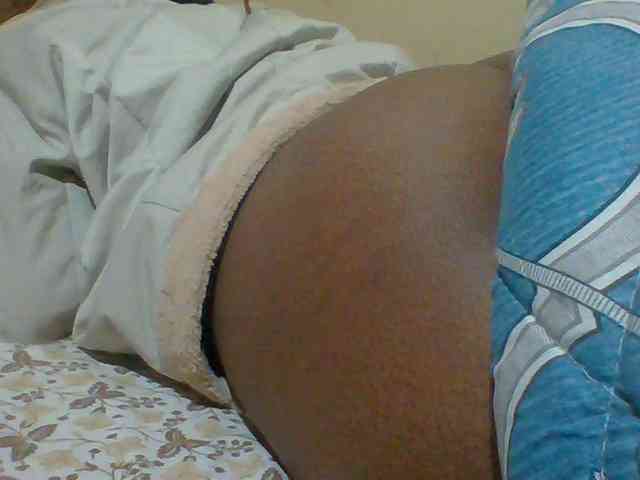 Sexymamasirra22 webcam