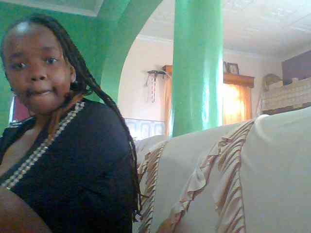 Sexymamasirra22 webcam