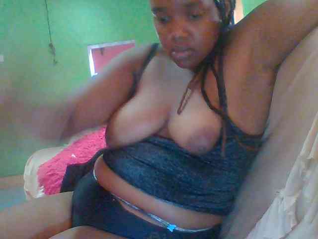 Sexymamasirra22 webcam