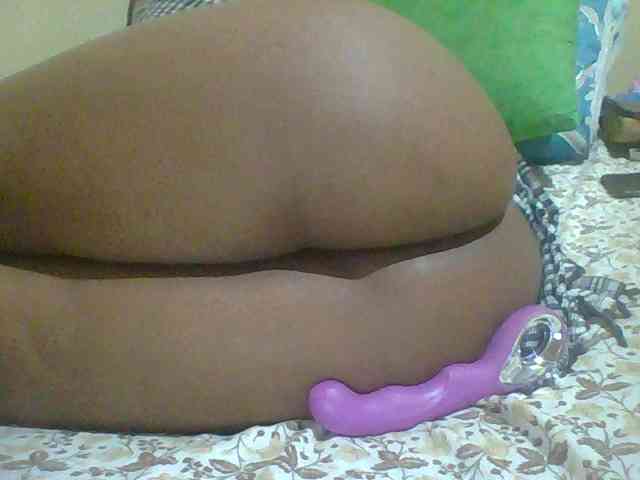 Sexymamasirra22 webcam