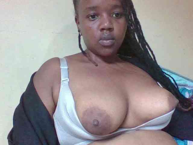 Sexymamasirra22 webcam