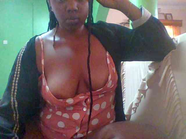 Sexymamasirra22 webcam