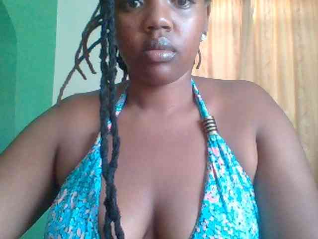 Sexymamasirra22 webcam