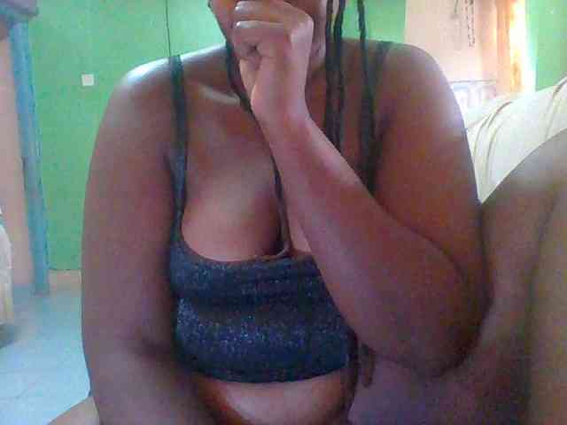 Sexymamasirra22 webcam