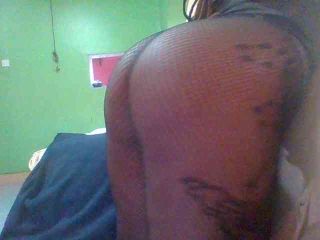 Sexymamasirra22 webcam