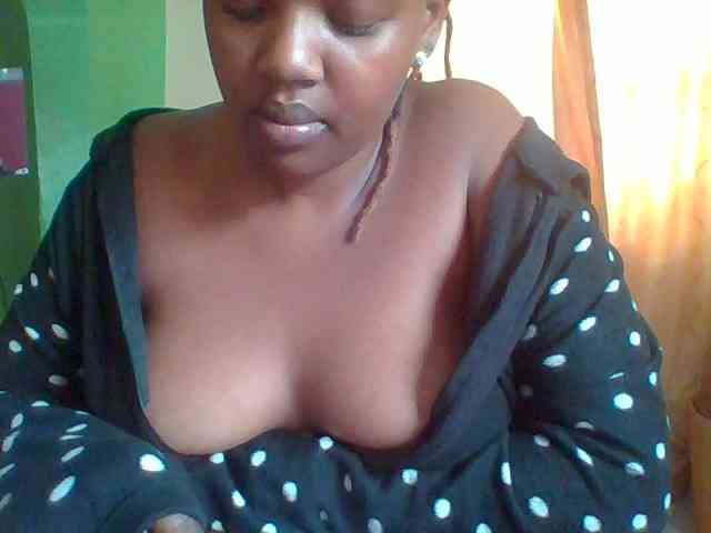 Sexymamasirra22 webcam