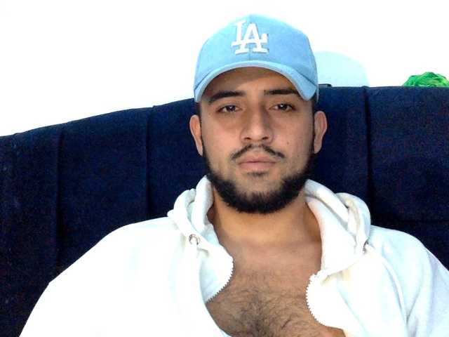 Dereks777 live webcam show
