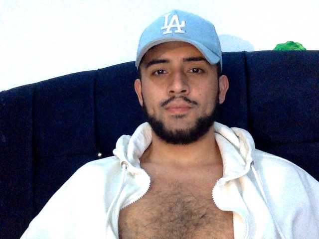 Dereks777 live webcam show