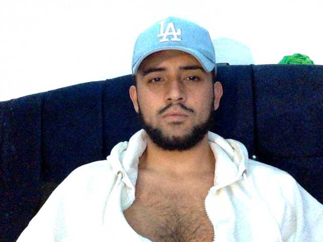 Dereks777 live webcam show
