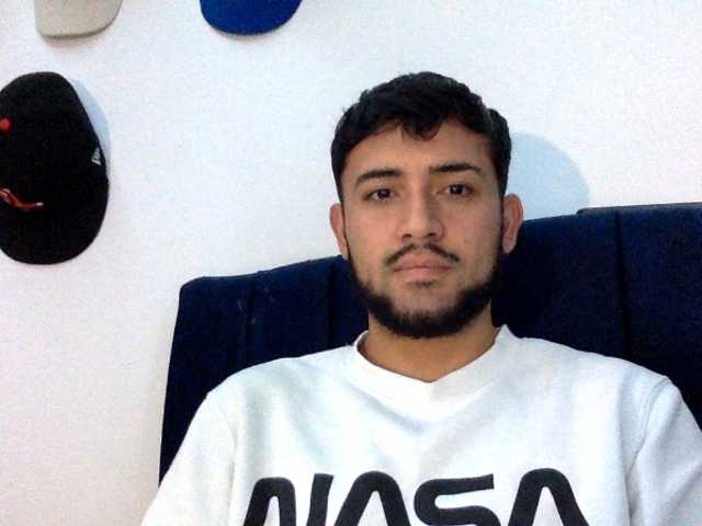 Dereks777 live webcam show