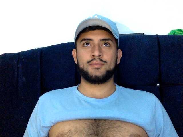 Dereks777 live webcam show