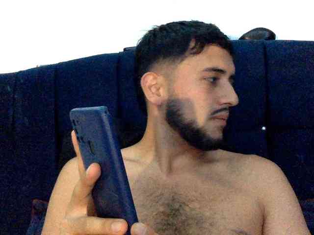 Dereks777 Dereks777