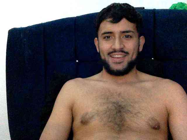 Dereks777 Live Webcam on BongaCams