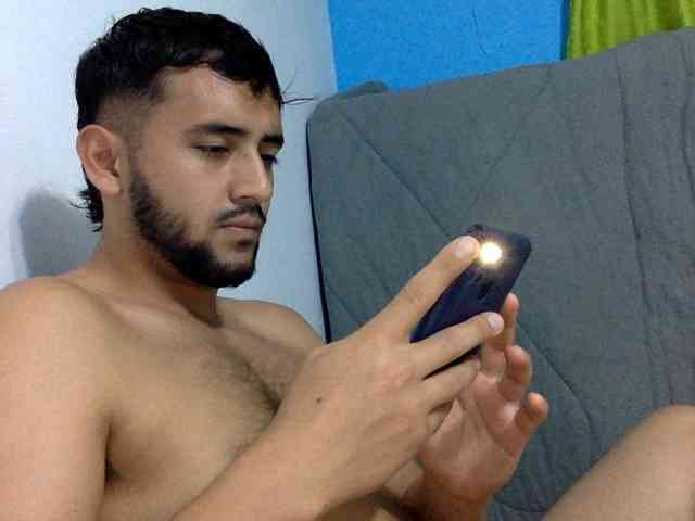 Dereks777 Dereks777