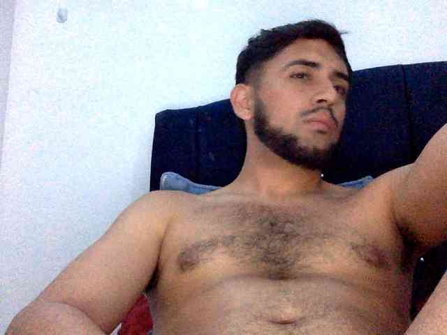 Dereks777 Sex Cam Show