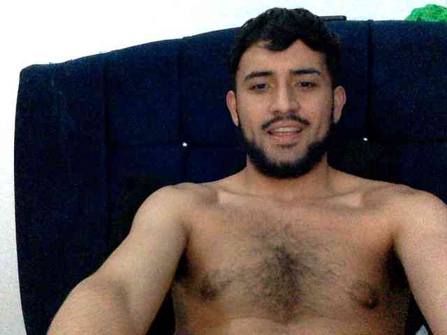 Dereks777 Live Webcam on BongaCams