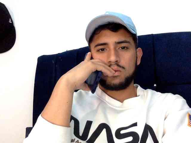 Dereks777 Dereks777