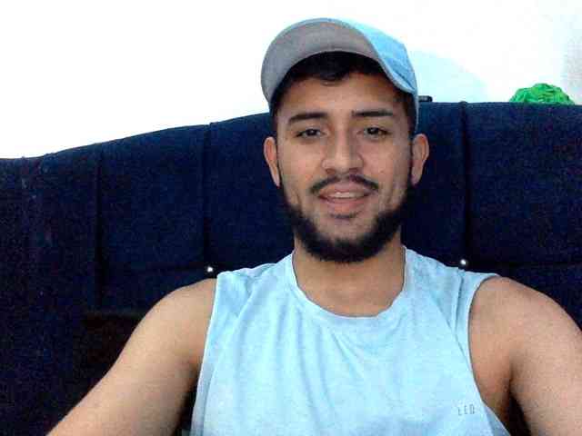 Dereks777 Live Webcam on BongaCams