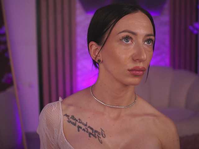 RubyFever live cam on BongaCams