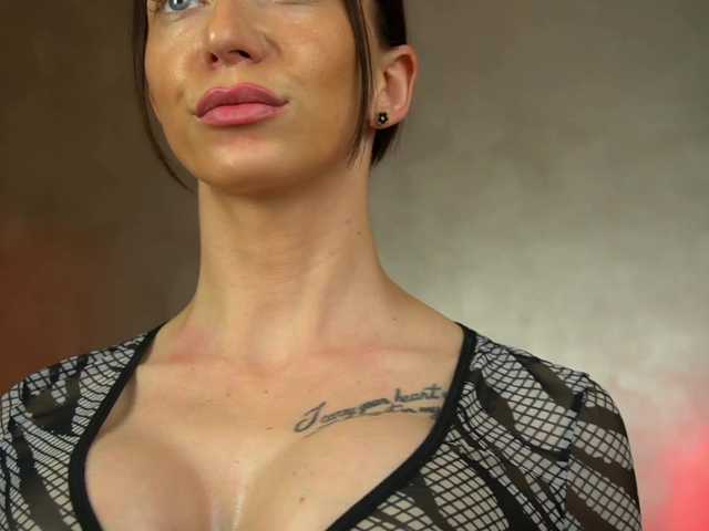 RubyFever live cam on BongaCams