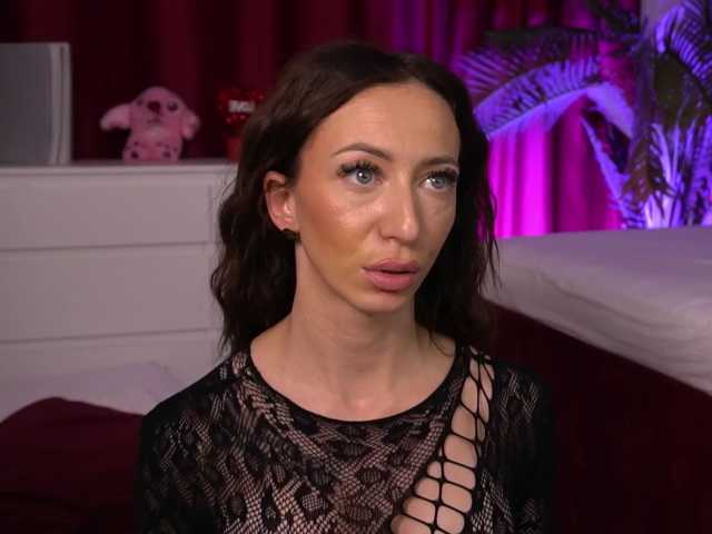 RubyFever live cam preview