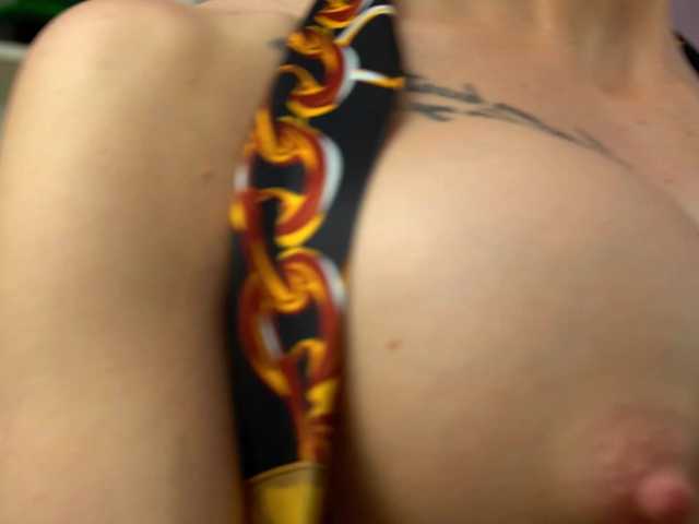 RubyFever live cam on BongaCams