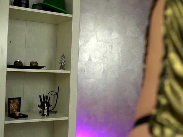 RubyFever live cam on BongaCams