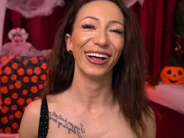 RubyFever live cam on BongaCams