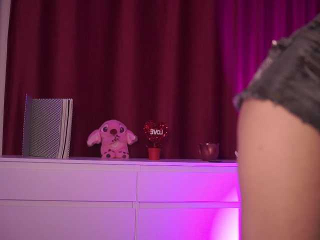 RubyFever, live now on BongaCams