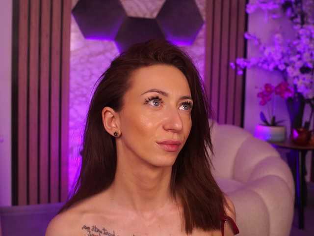 RubyFever live cam on BongaCams