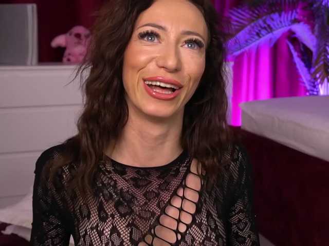 RubyFever live cam preview