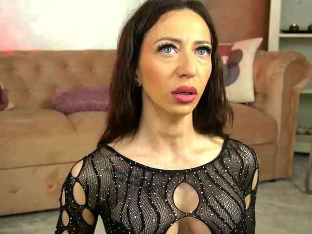 RubyFever Sex Cam Show