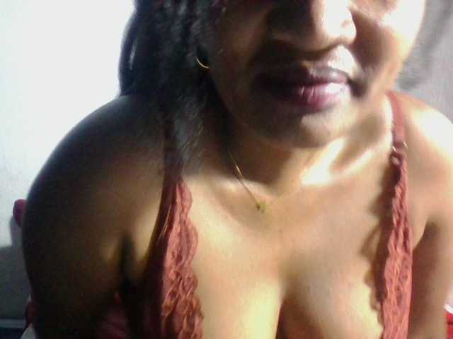 Christelley live cam on BongaCams