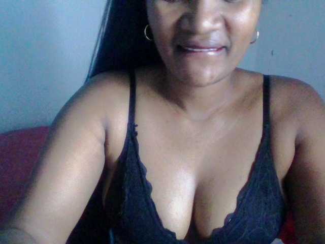 Christelley live cam on BongaCams
