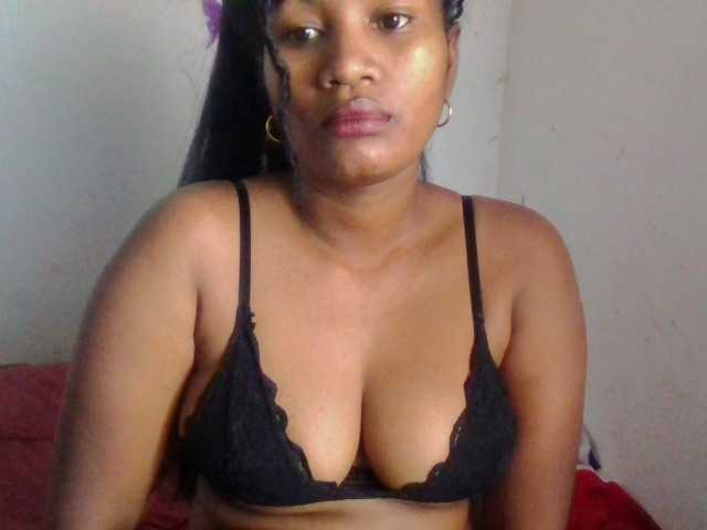 Christelley live cam on BongaCams