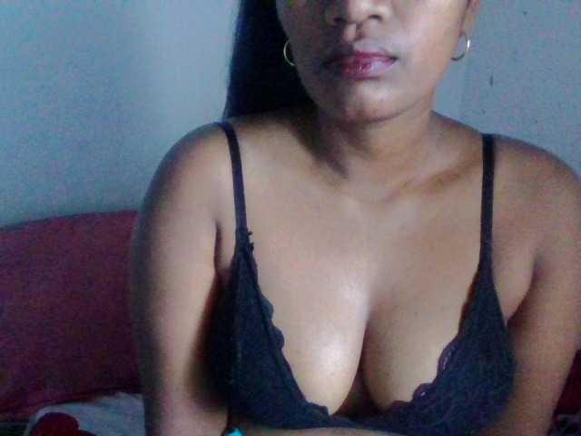 Christelley live cam on BongaCams