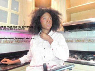 AmiraJones's Live Webcam