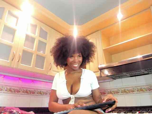 AmiraJones