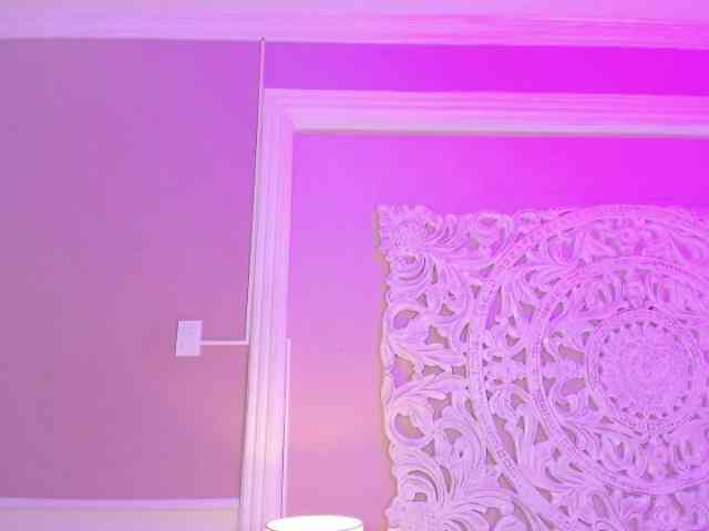 AmiraJones webcam