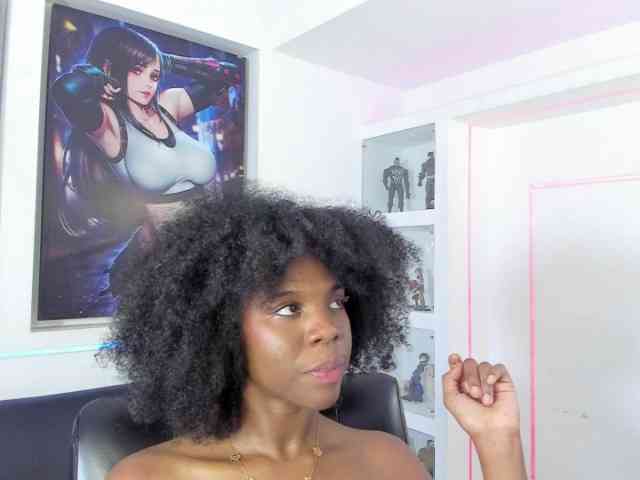 AmiraJones Sex Cam Show