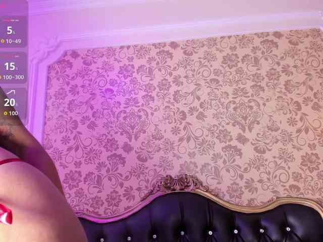 AmiraJones webcam