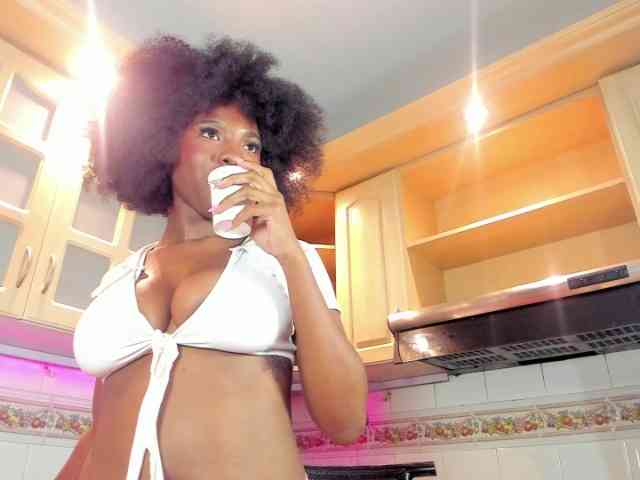 AmiraJones