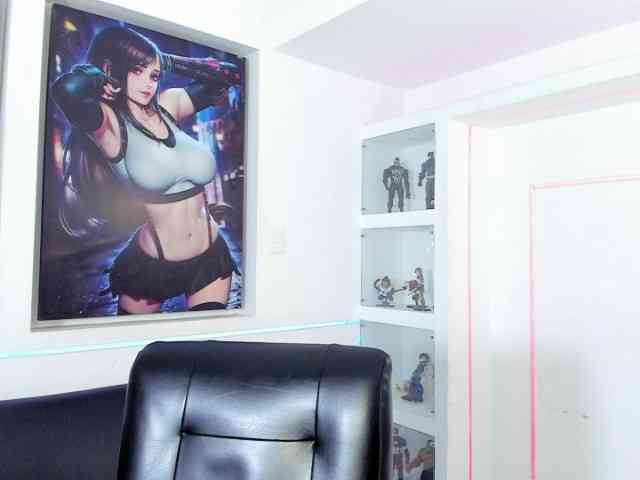 AmiraJones webcam