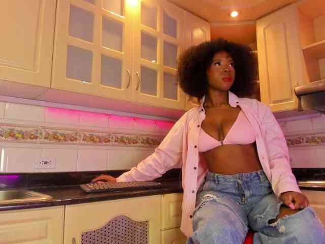 AmiraJones
