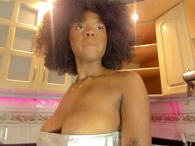 AmiraJones AmiraJones