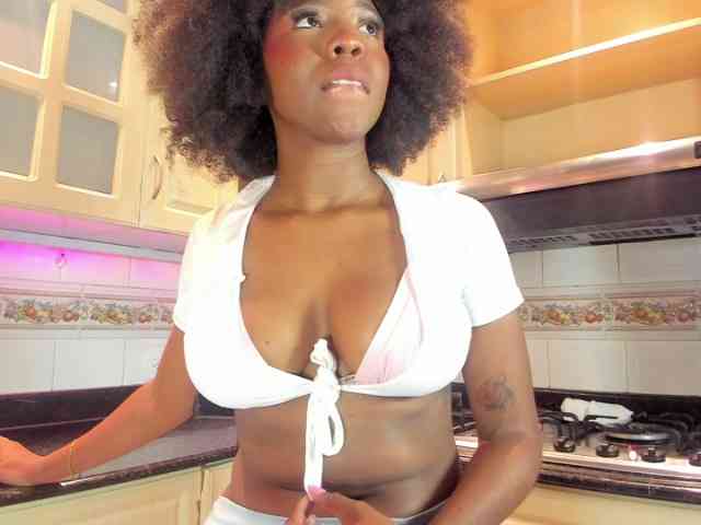 AmiraJones