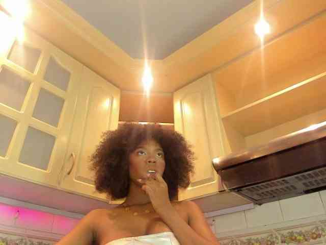 AmiraJones AmiraJones