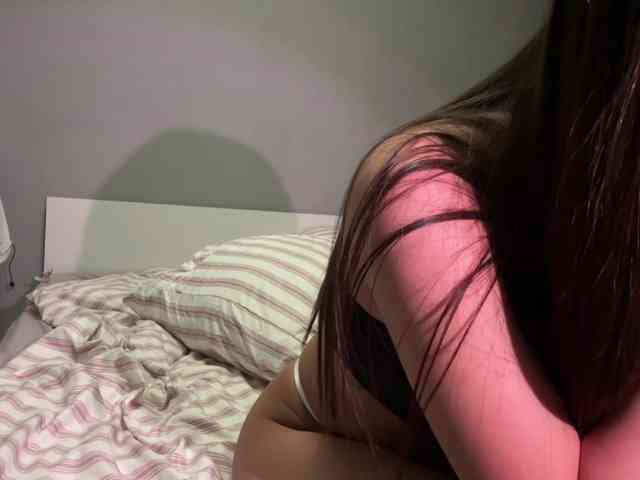 SweetBambii webcam